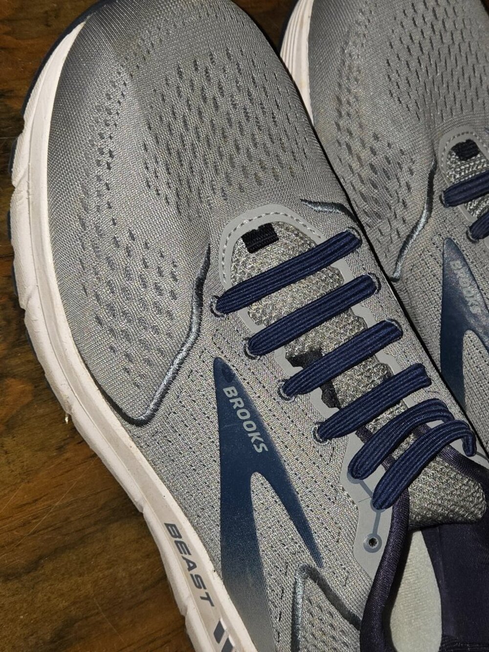 Brooks men's shoe